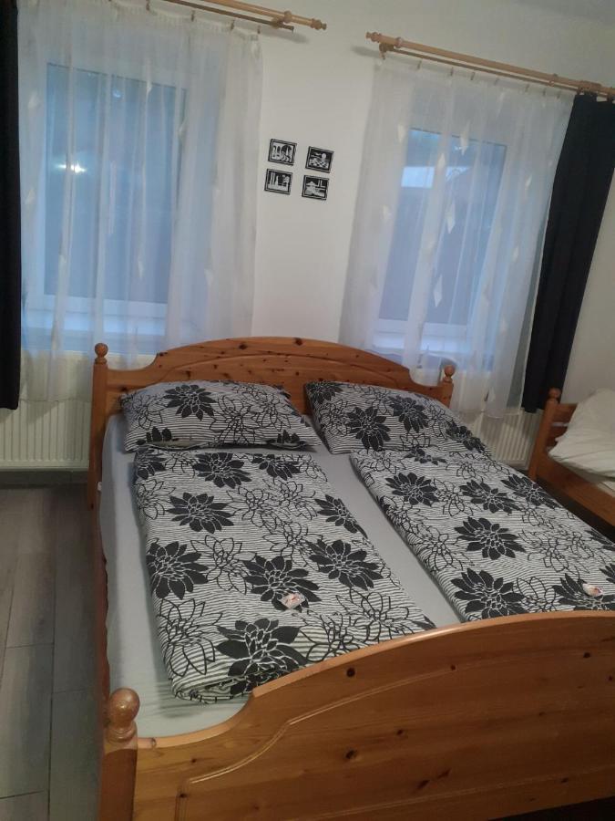 Oazis Apartman Sárospatak Eksteriør bilde